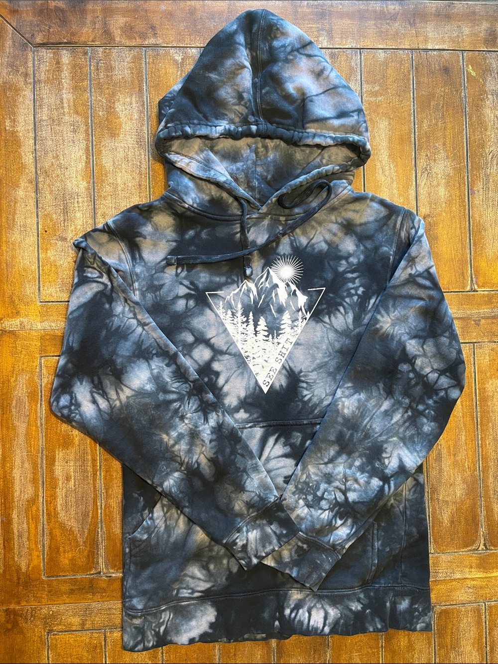 Tie-Dye Black & Gray Mountain Graphic Hoodie